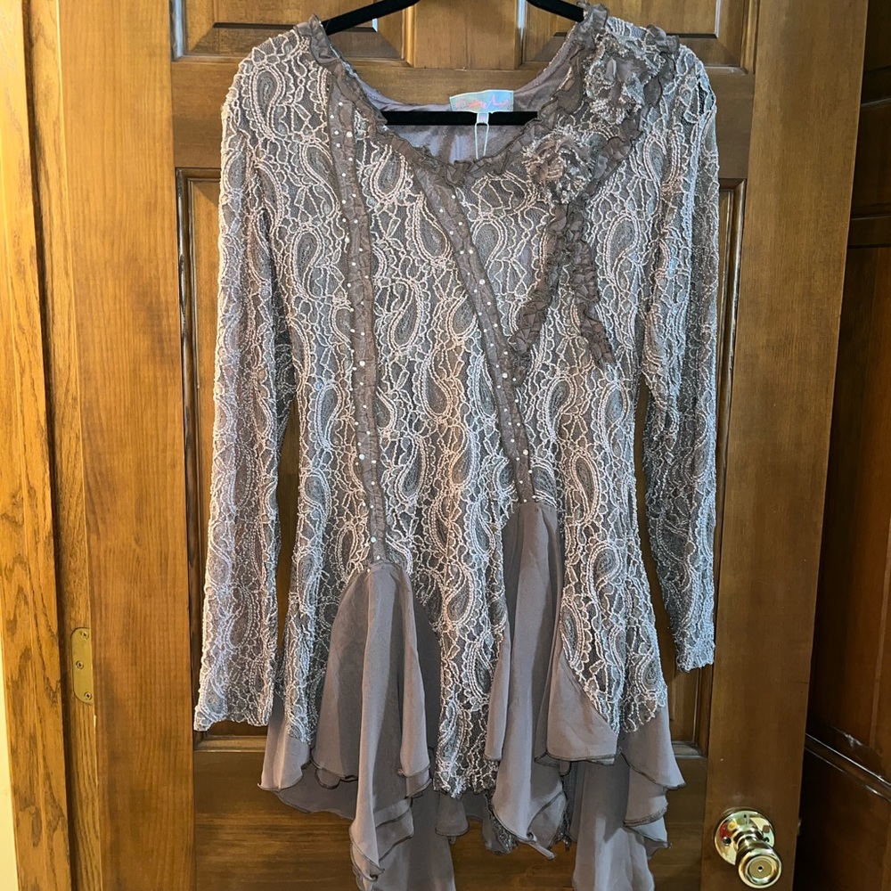 Pretty Angel Blouse NWT